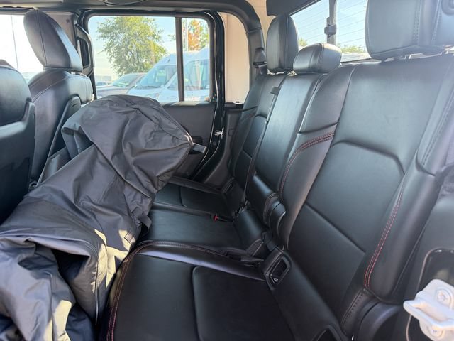 Used 2024 Jeep Gladiator Rubicon w/ Convenience Group AWD/4WD image 26