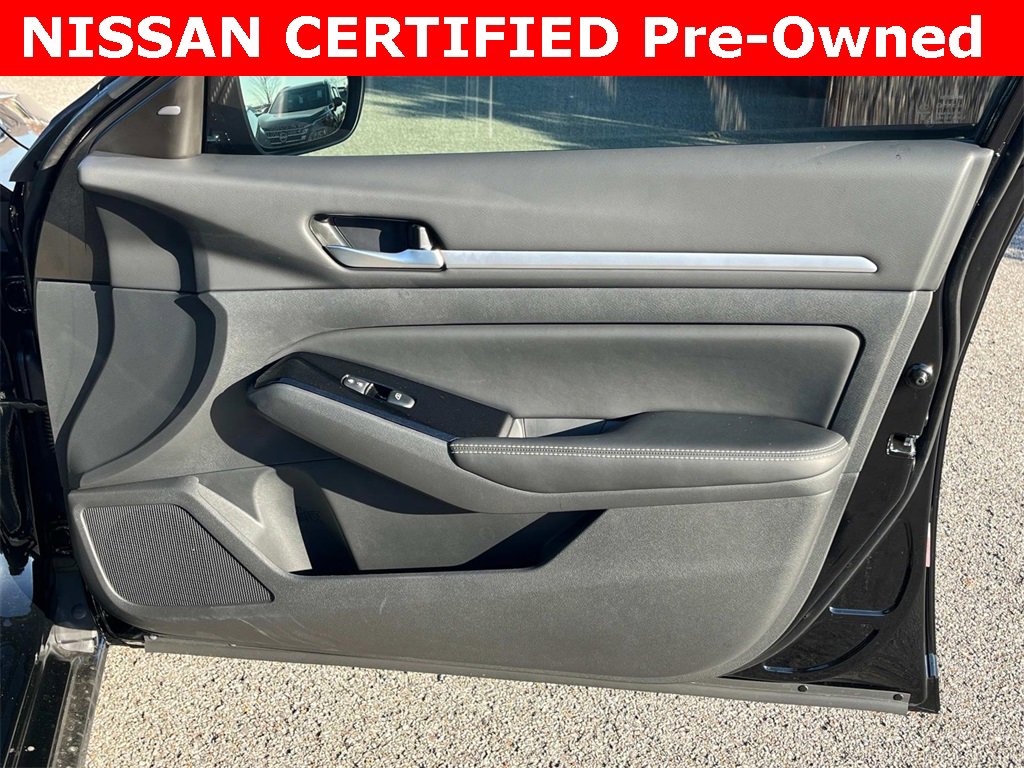 Used 2025 Nissan Altima 2.5 SL image 25