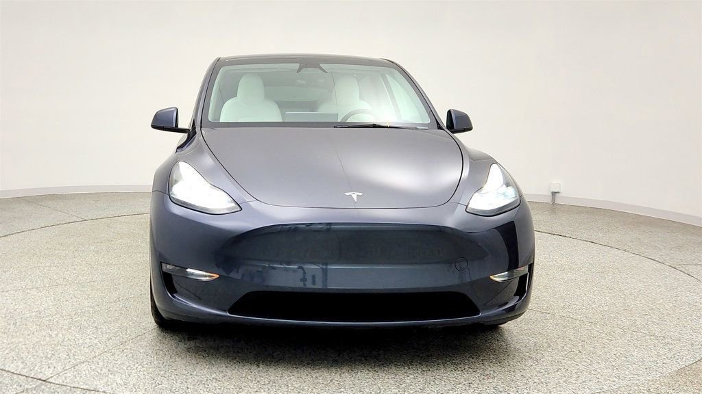 Used 2023 Tesla Model Y Performance image 2