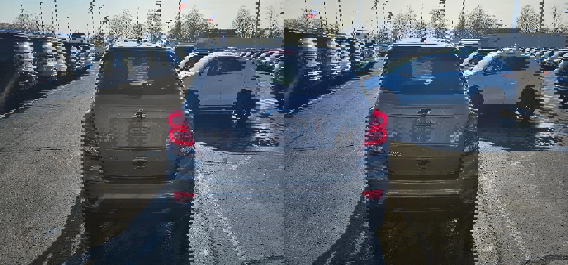 Used 2022 Chevrolet Trax LT w/ Sport Edition image 6