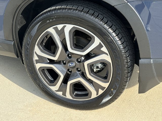 Used 2023 Subaru Ascent Limited w/ Technology Package AWD/4WD image 12