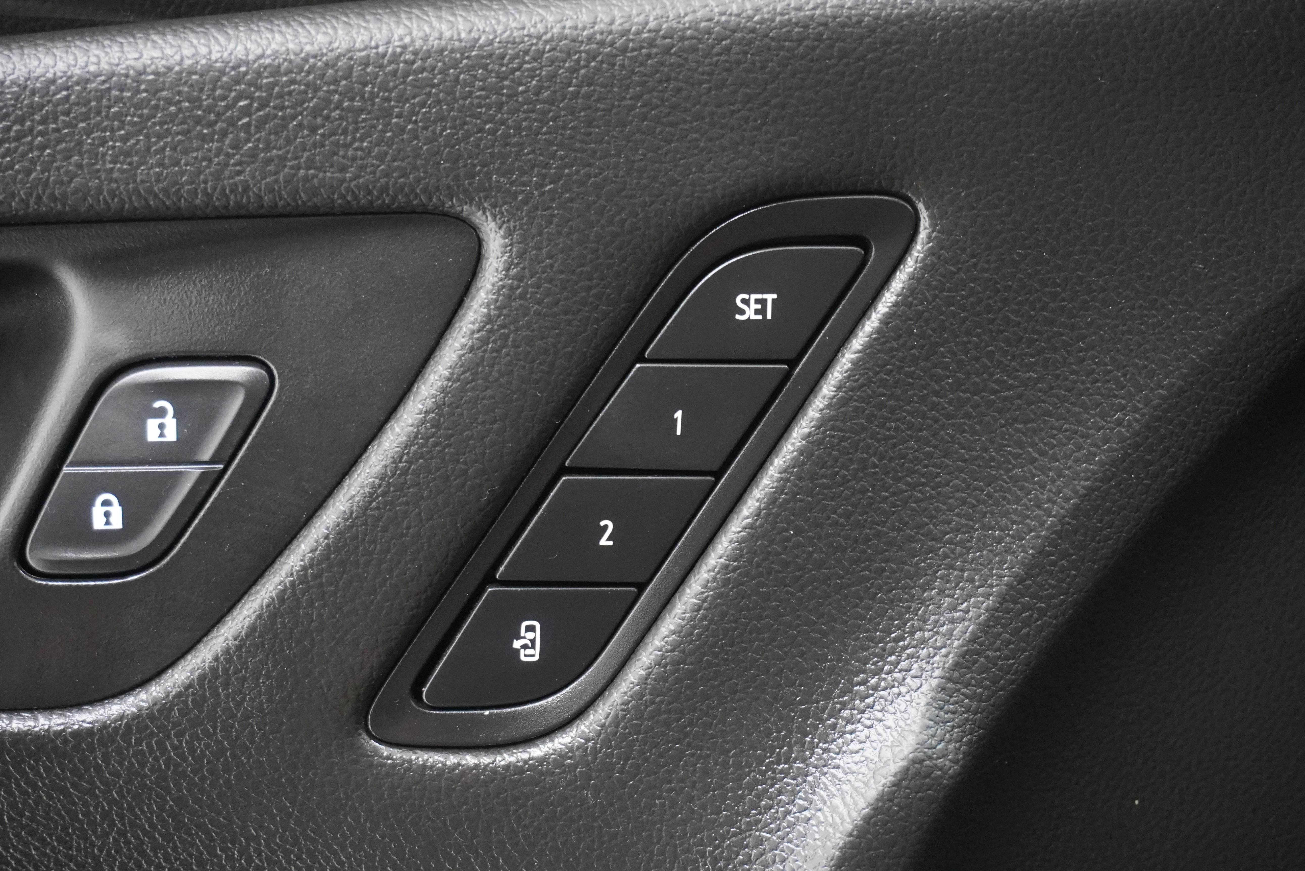 Used 2020 Buick Envision Essence image 16