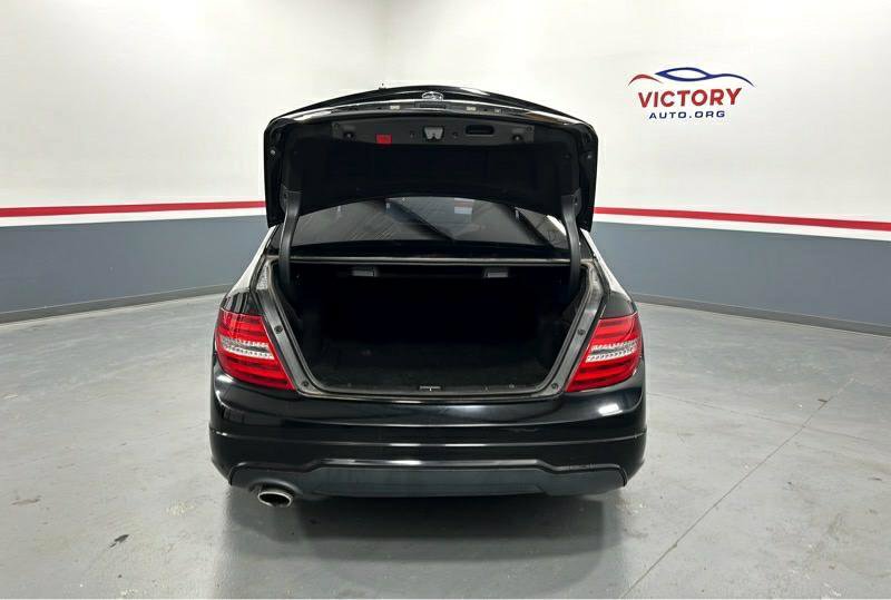 Used 2013 Mercedes-Benz C 250 Sedan image 13