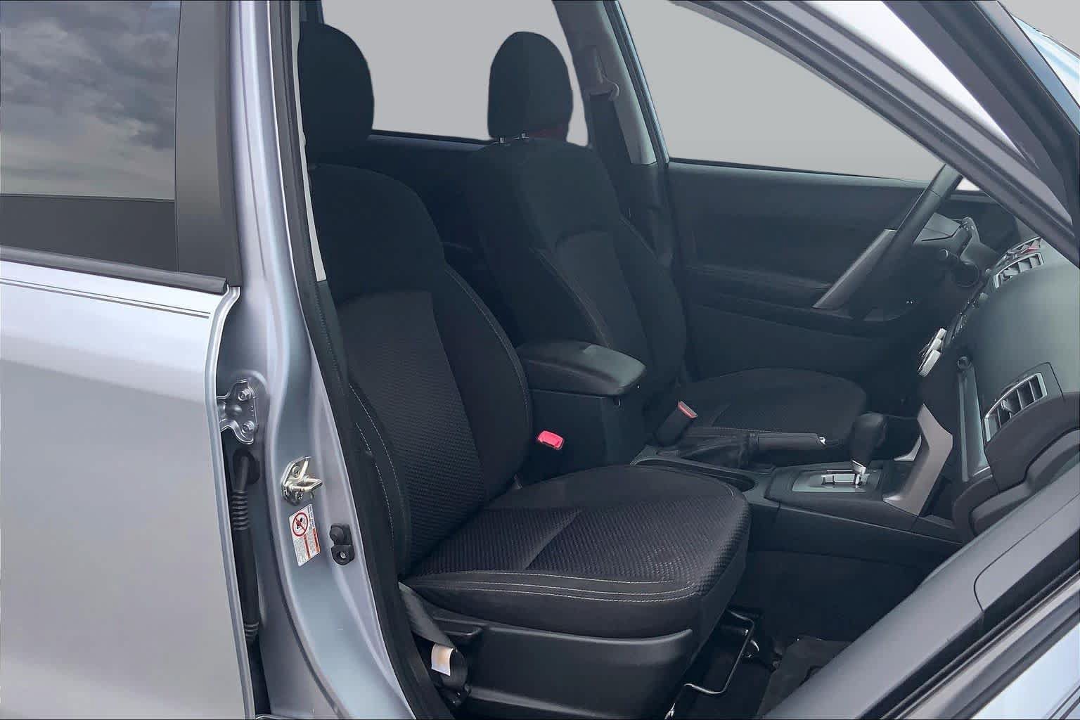 Used 2018 Subaru Forester 2.5i w/ Alloy Wheel Package AWD/4WD image 8