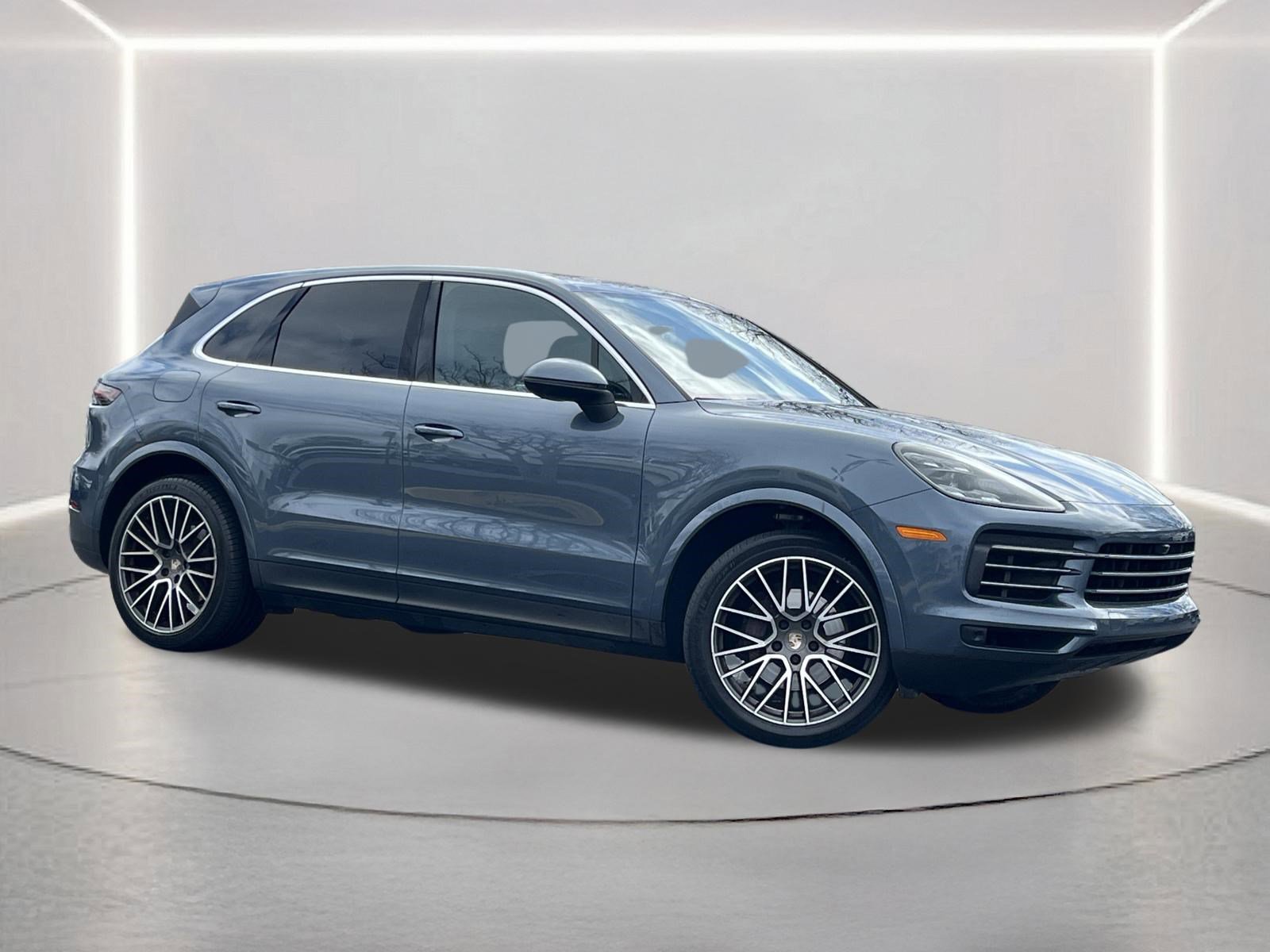 Used 2019 Porsche Cayenne image 2