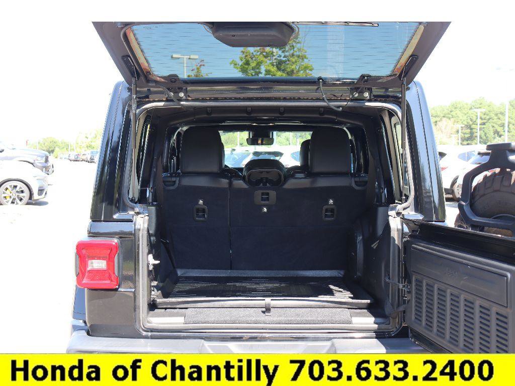 Used 2019 Jeep Wrangler Unlimited Sahara w/ Quick Order Package 24M Moab image 27