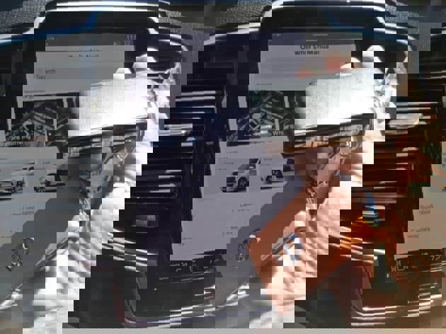 Used 2023 Volvo XC90 T8 Plus w/ Protection Package Premier image 16