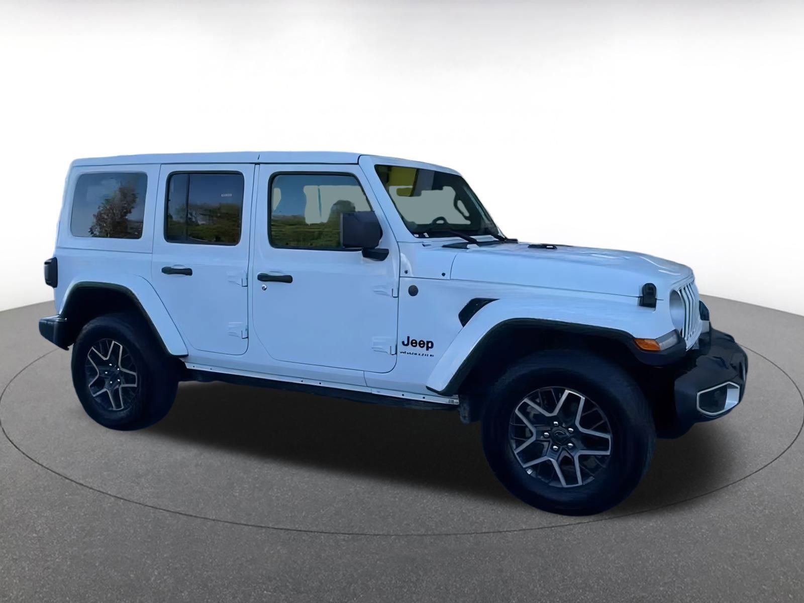 Used 2025 Jeep Wrangler Sahara image 16