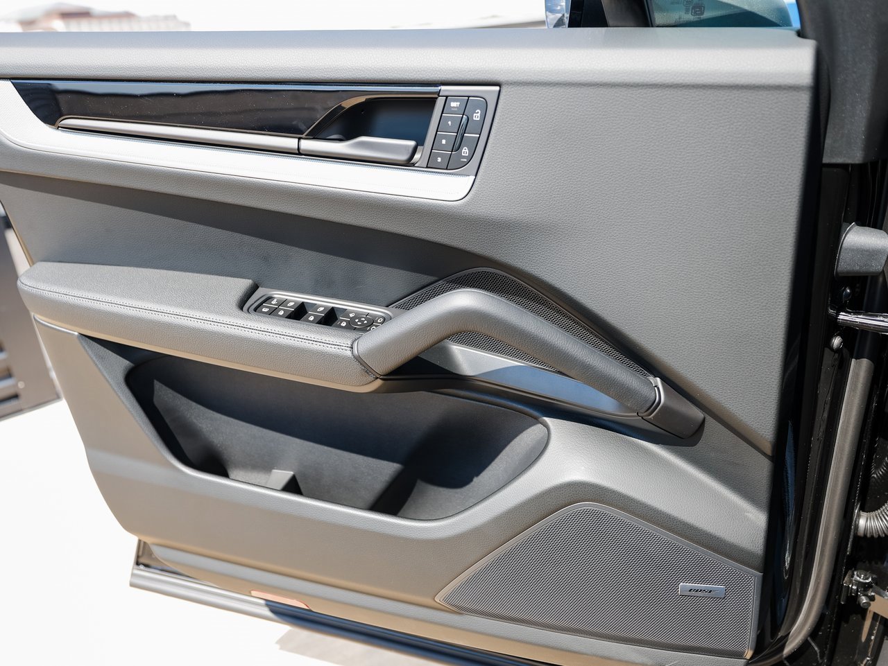 New 2026 Porsche Cayenne E-Hybrid Coupe image 23