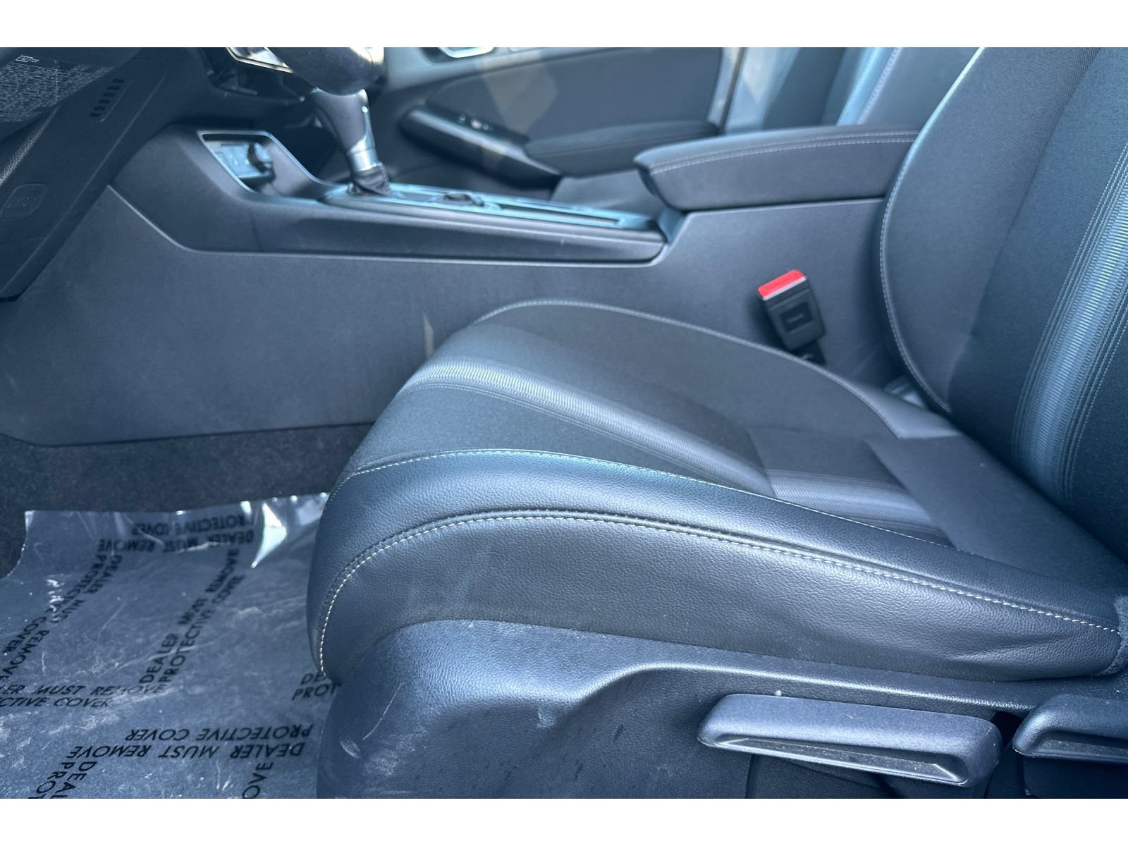 Used 2025 Honda Civic Sport image 13