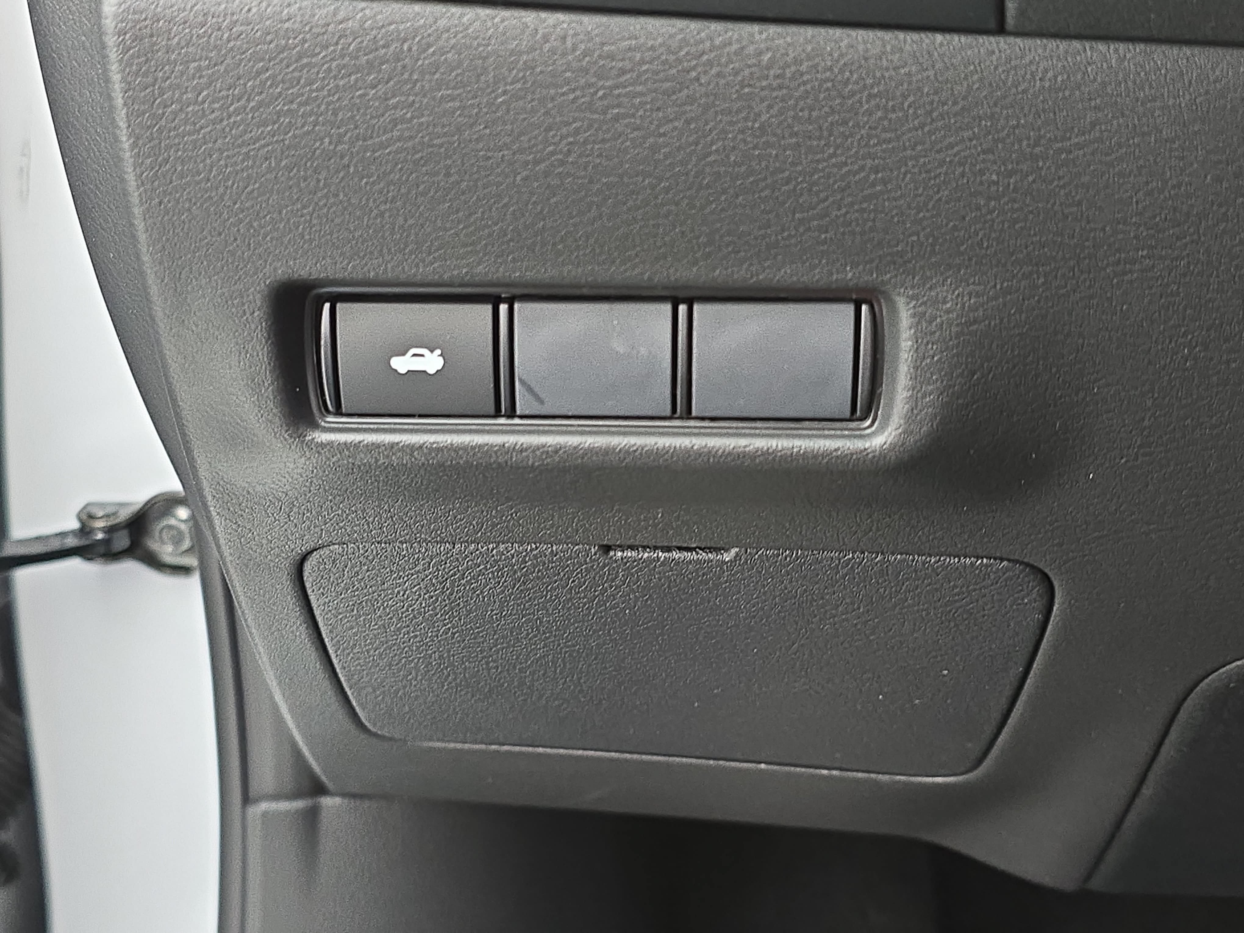New 2026 Nissan Sentra SR w/ Floor Mat Package FWD image 25