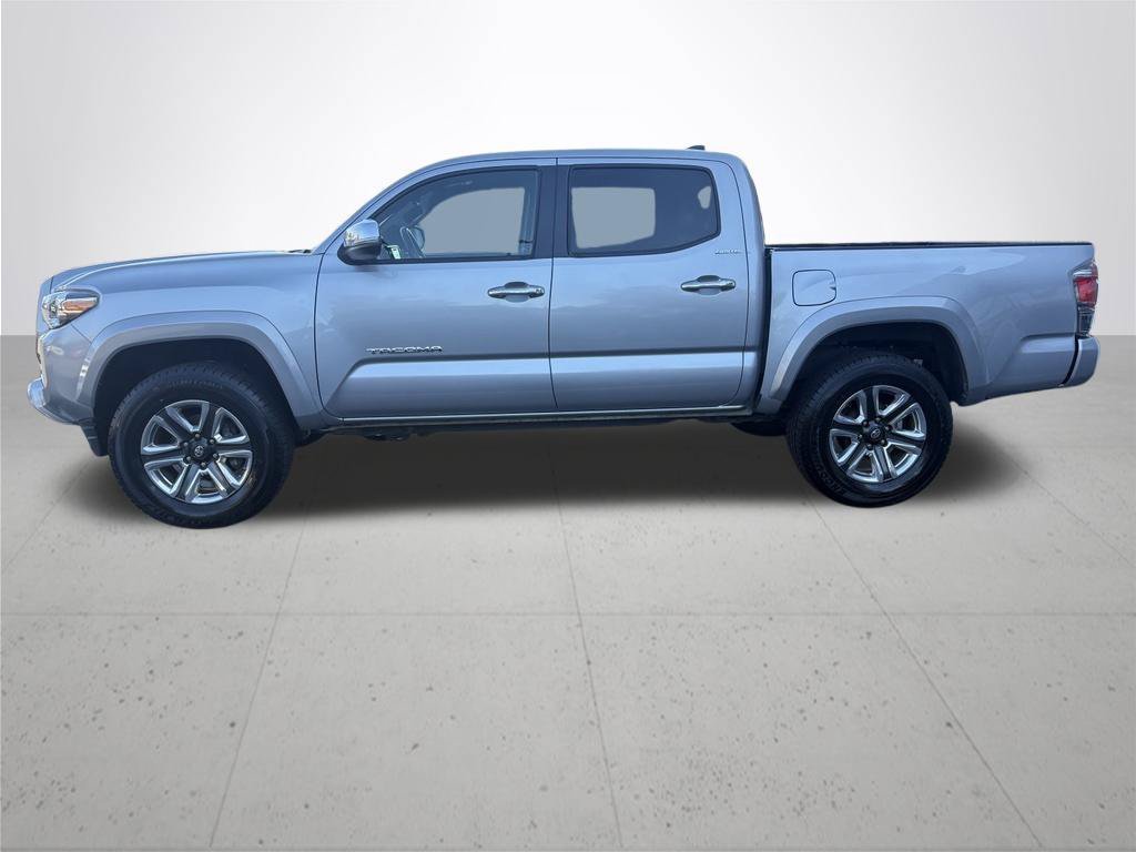 Used 2018 Toyota Tacoma Limited AWD/4WD image 11