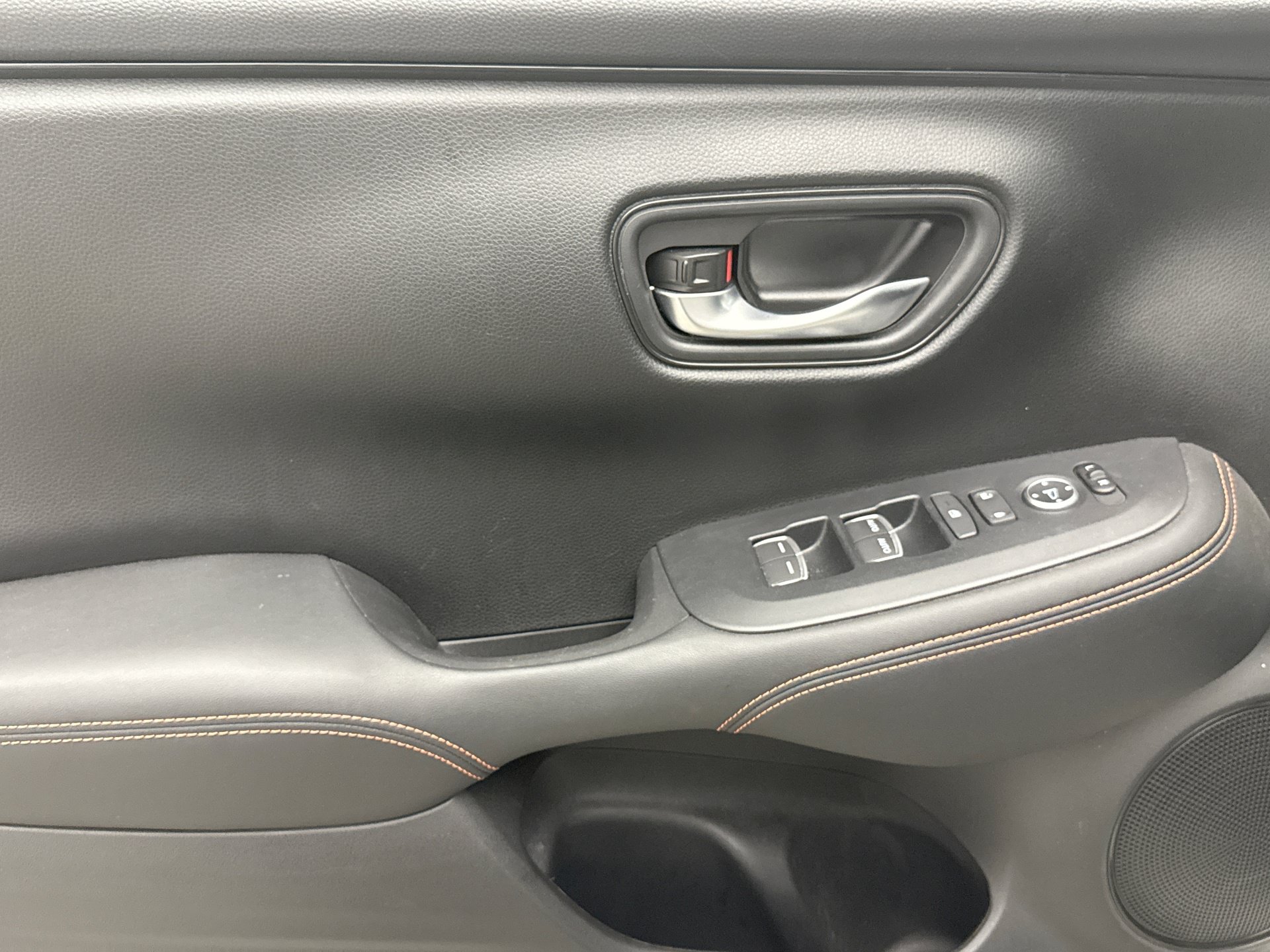 Used 2024 Honda HR-V Sport image 6
