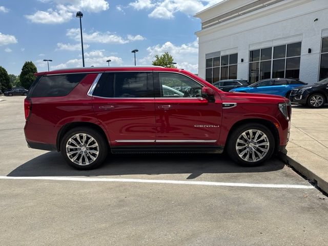 Used 2023 GMC Yukon Denali w/ Denali Reserve Package AWD/4WD image 2