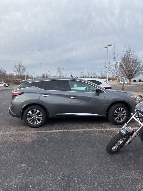Used 2018 Nissan Murano S image 3