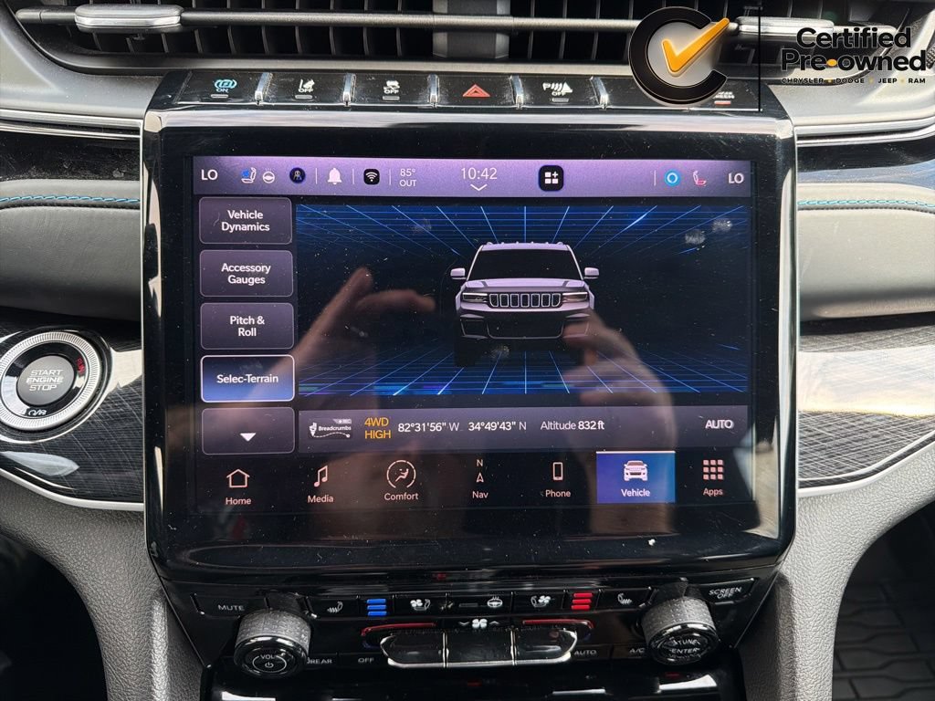 Used 2022 Jeep Grand Cherokee Trailhawk AWD/4WD image 96