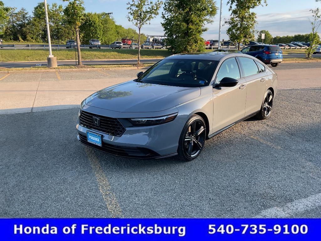 Used 2023 Honda Accord Sport image 2