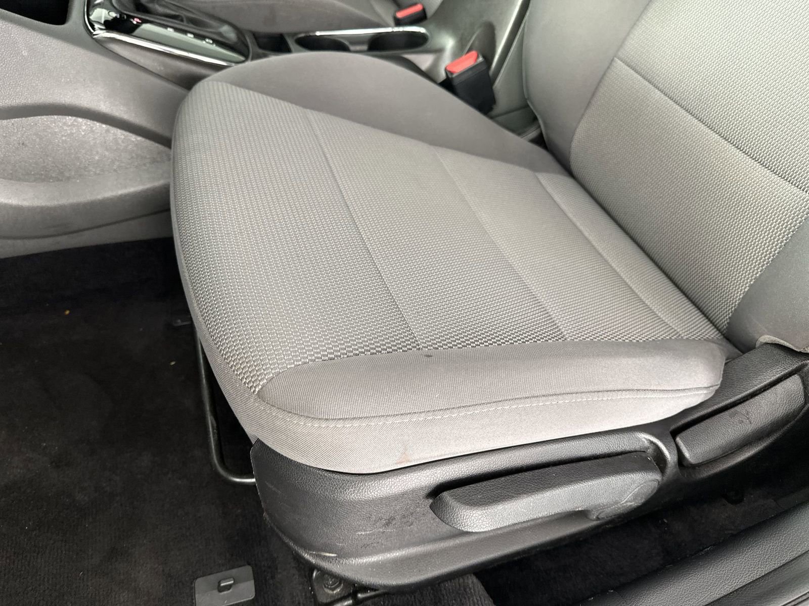 Used 2017 Kia Forte LX image 12