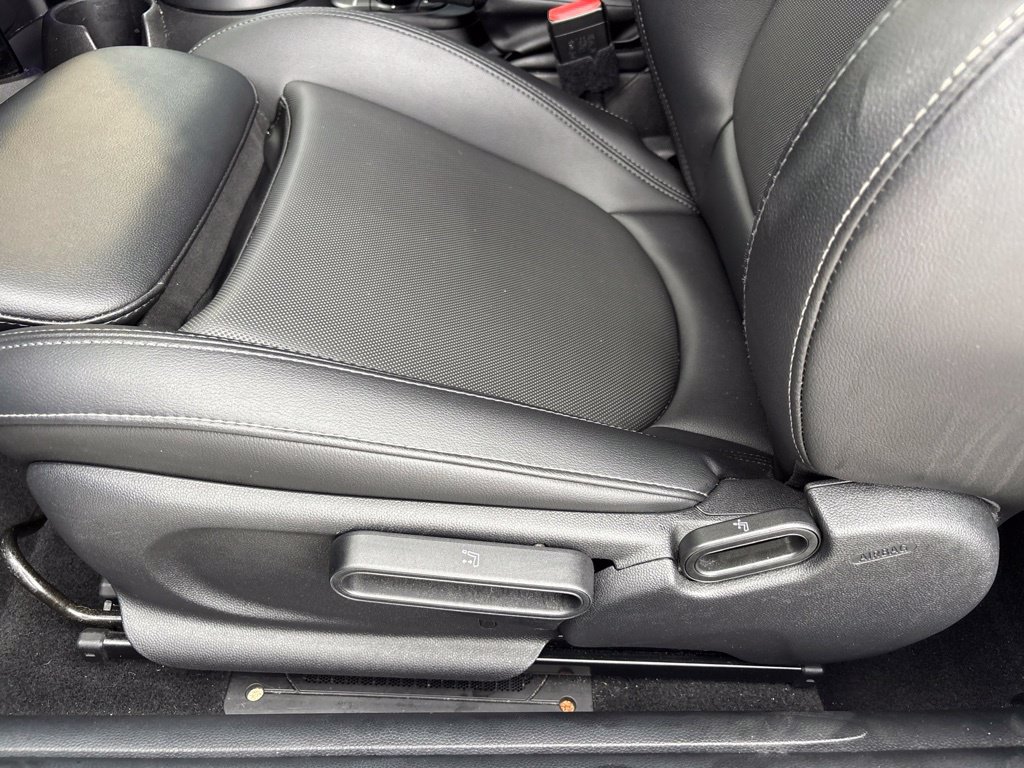 Used 2018 MINI Cooper S FWD image 15