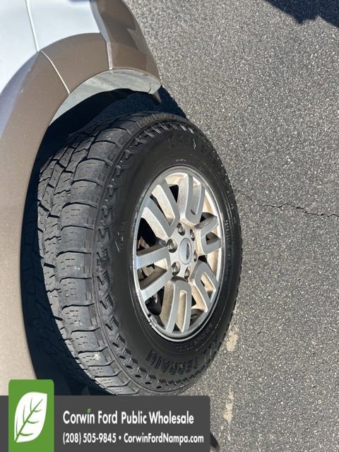 Used 2014 Ford Expedition EL XLT w/ Equipment Group 202A image 4