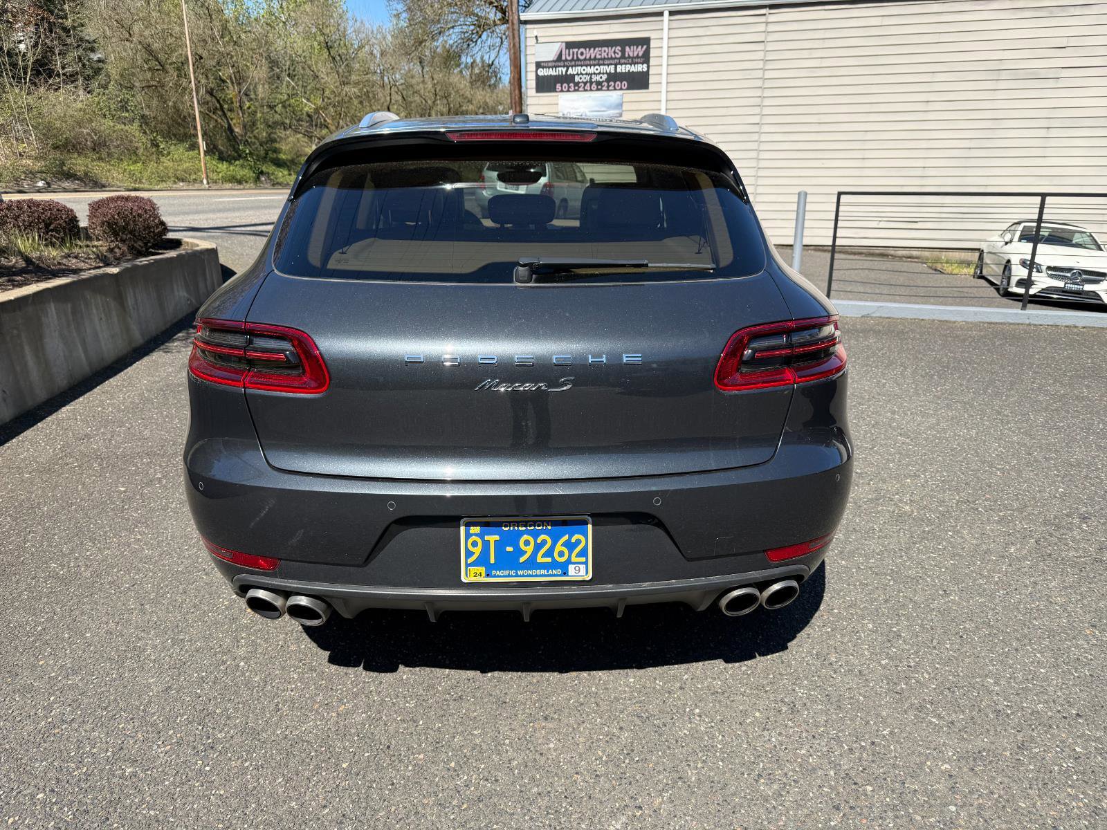 Used 2017 Porsche Macan S image 7