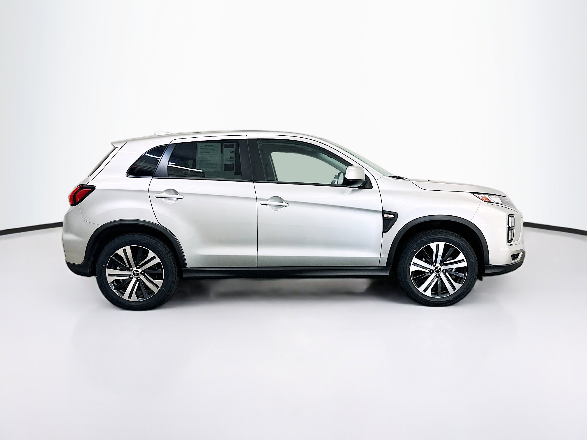 Used 2025 Mitsubishi Eclipse Cross SE AWD/4WD image 10