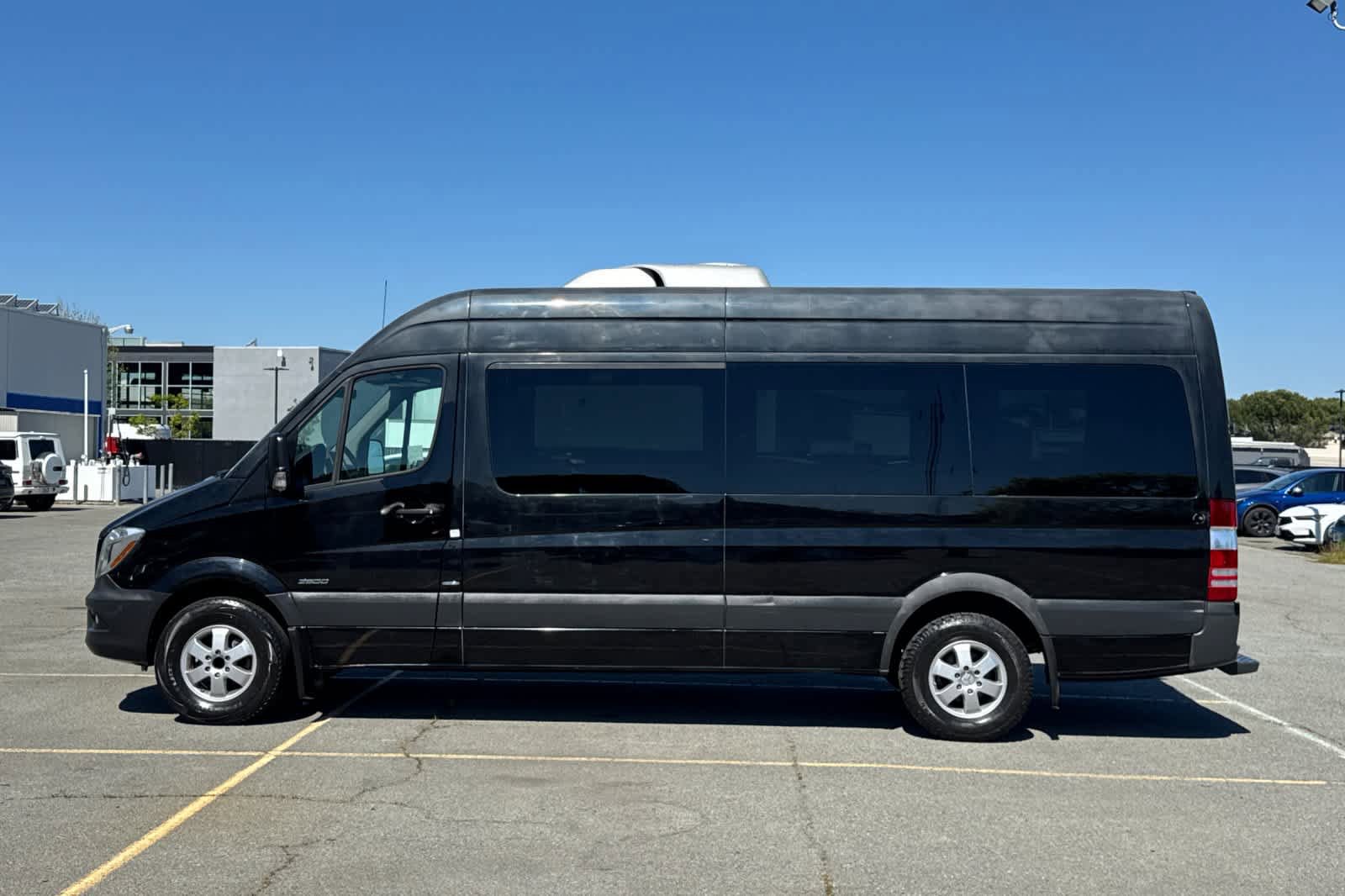 Used 2016 Mercedes-Benz Sprinter 2500 image 6