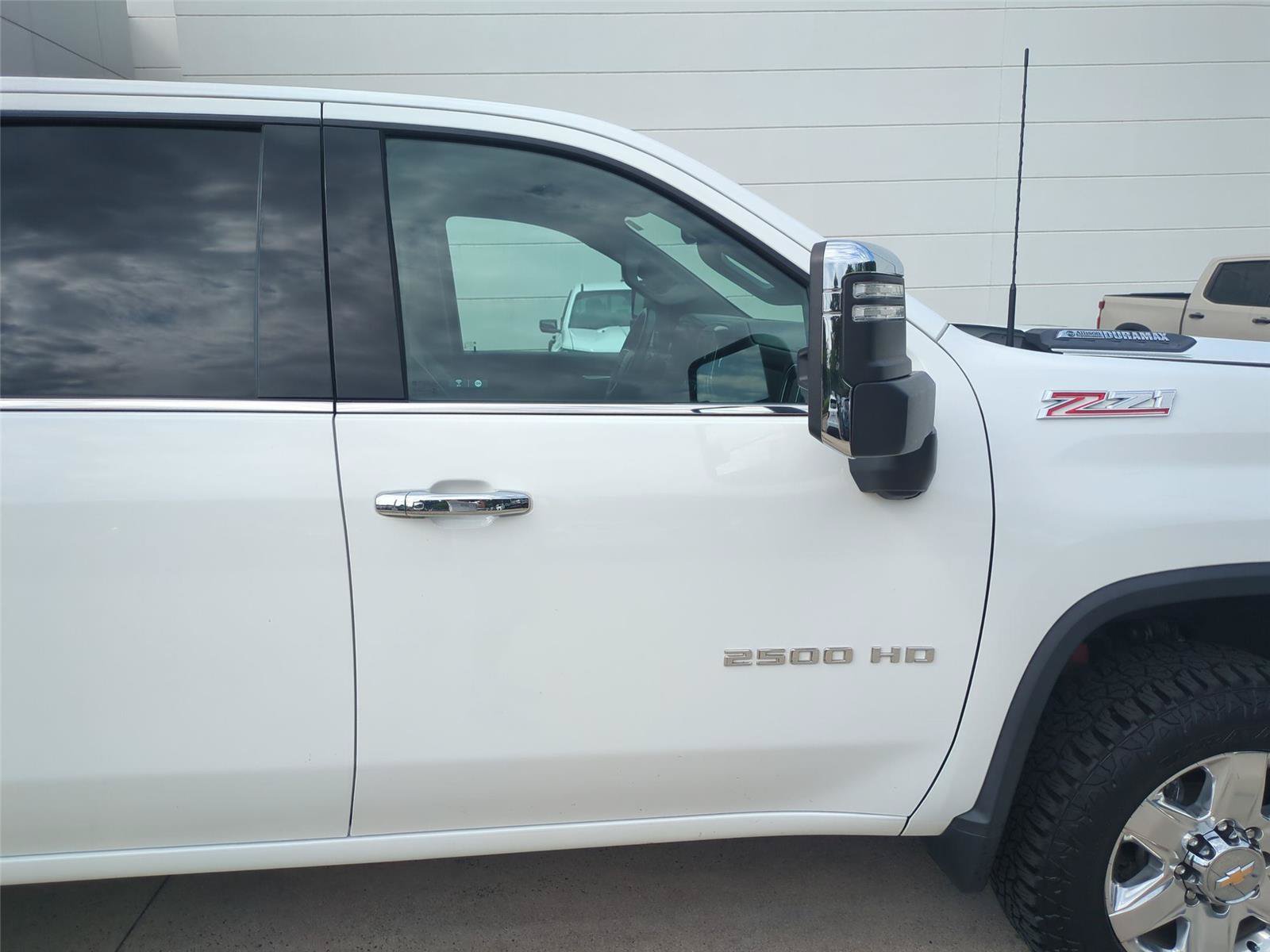 Used 2022 Chevrolet Silverado 2500 LTZ AWD/4WD image 33