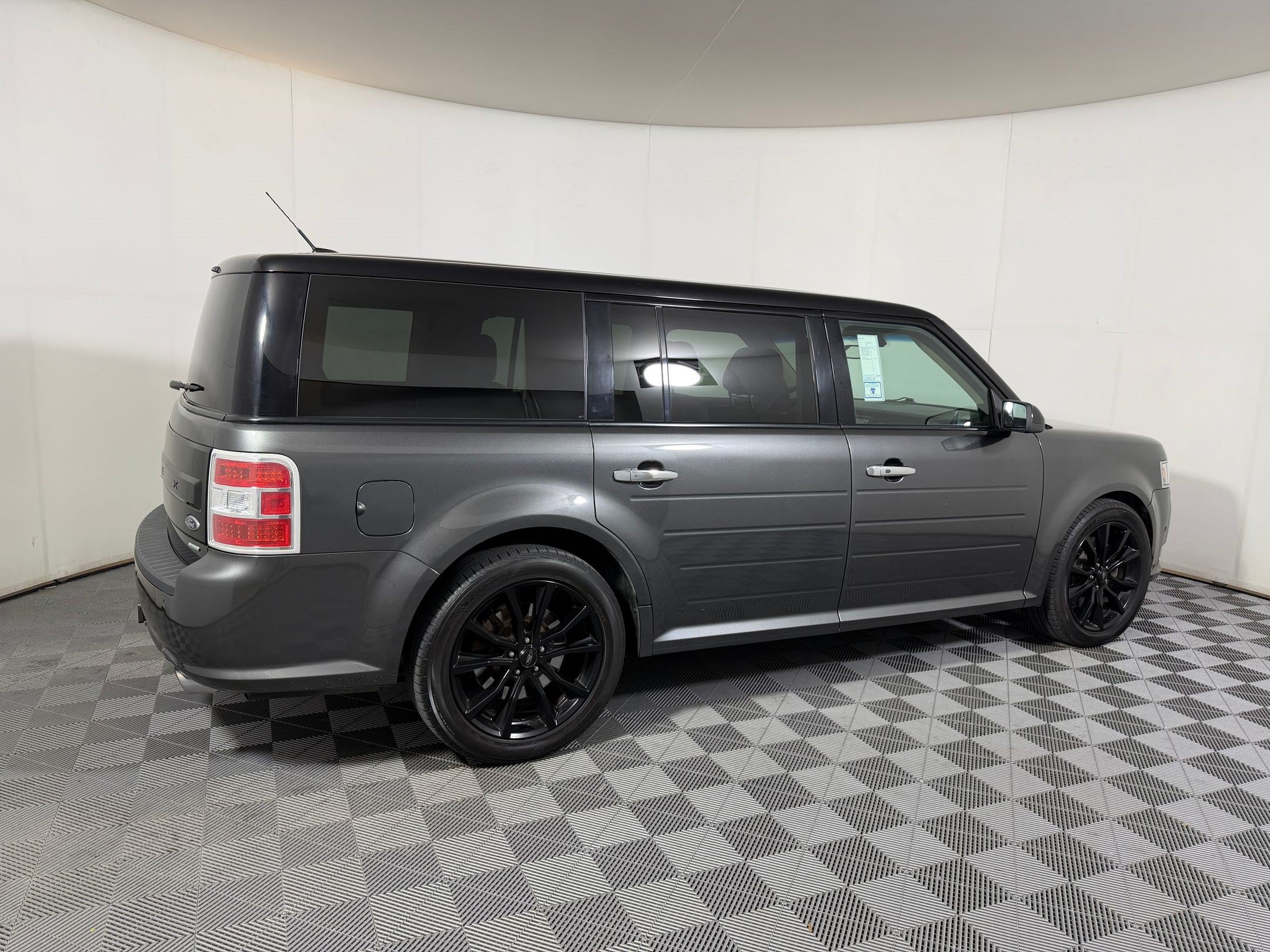 Used 2019 Ford Flex Limited w/ Equipment Group 303A AWD/4WD image 7
