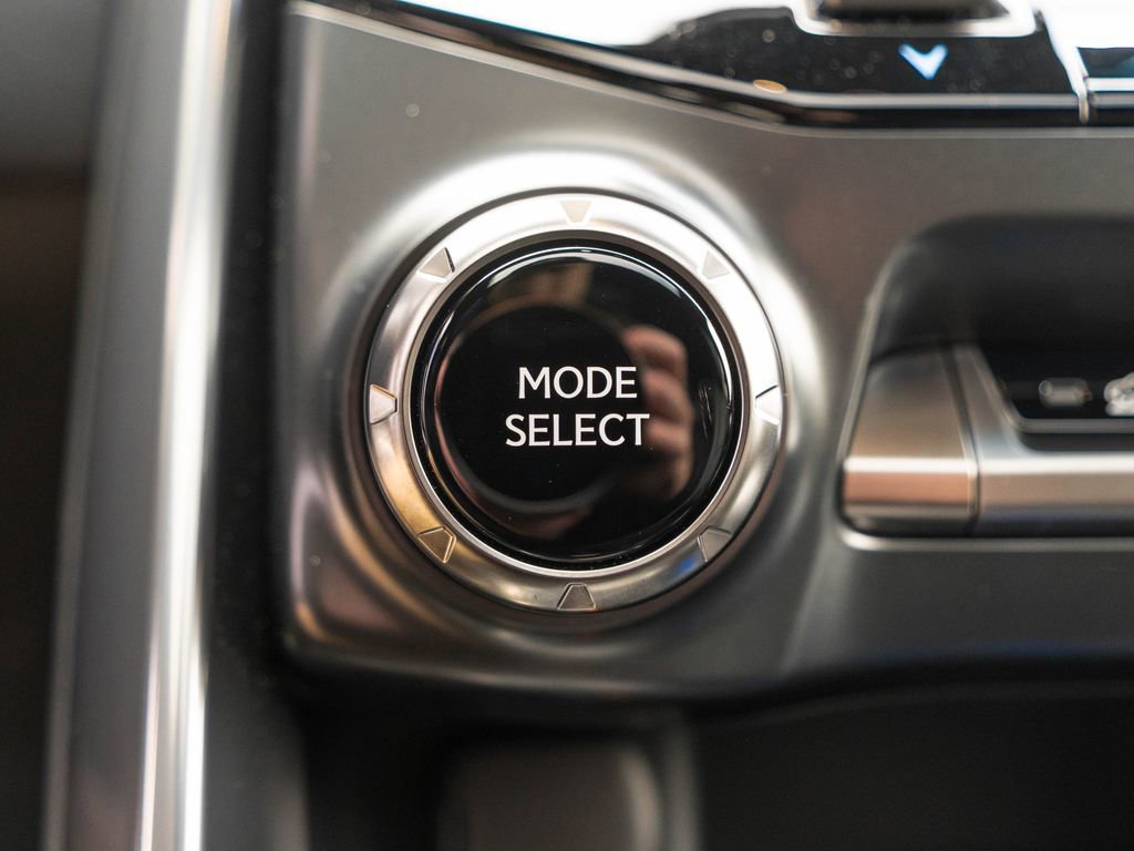 Used 2024 Lexus LX 600 4WD w/ Appearance Package image 35