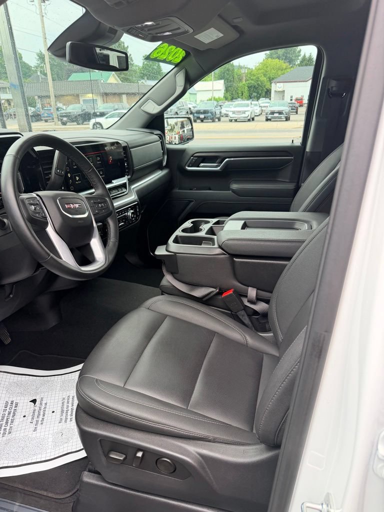 Used 2026 GMC Sierra 1500 SLT AWD/4WD image 12