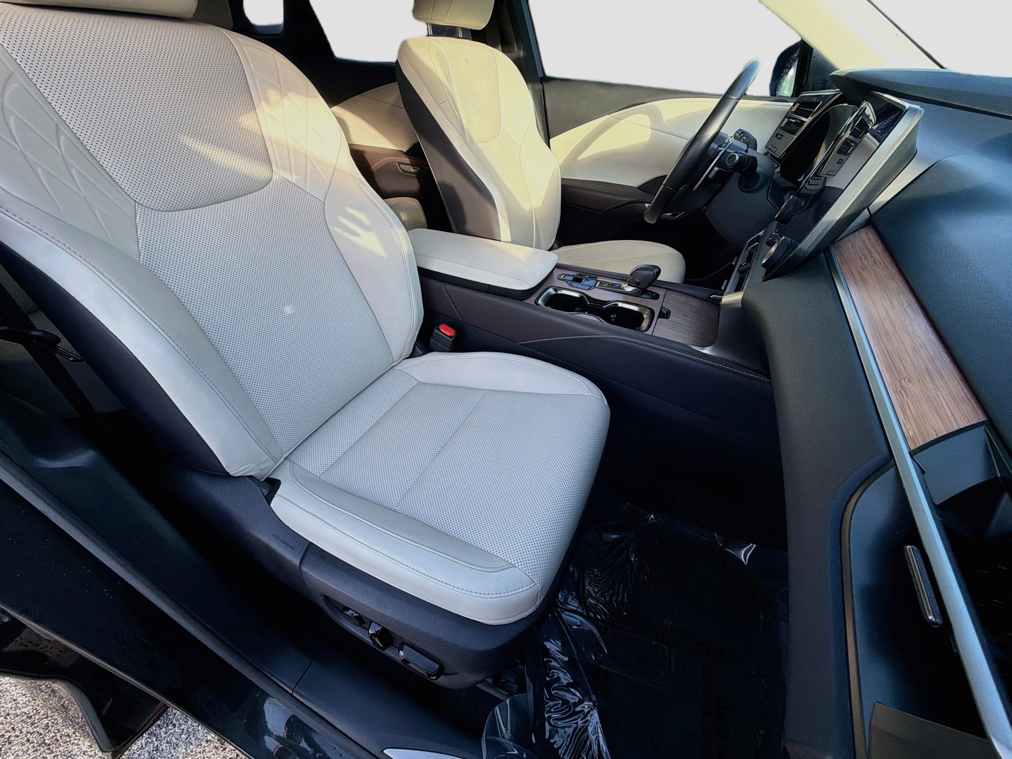 Used 2024 Lexus RX 350 Premium w/ Cold Area Package FWD image 15