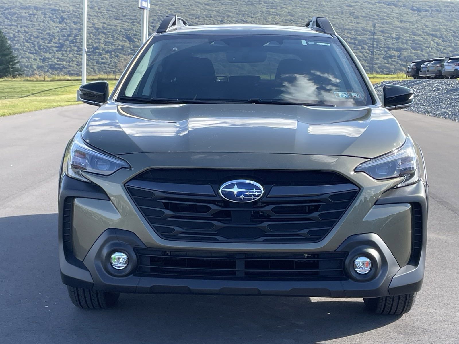 Certified 2025 Subaru Outback Limited AWD/4WD image 6