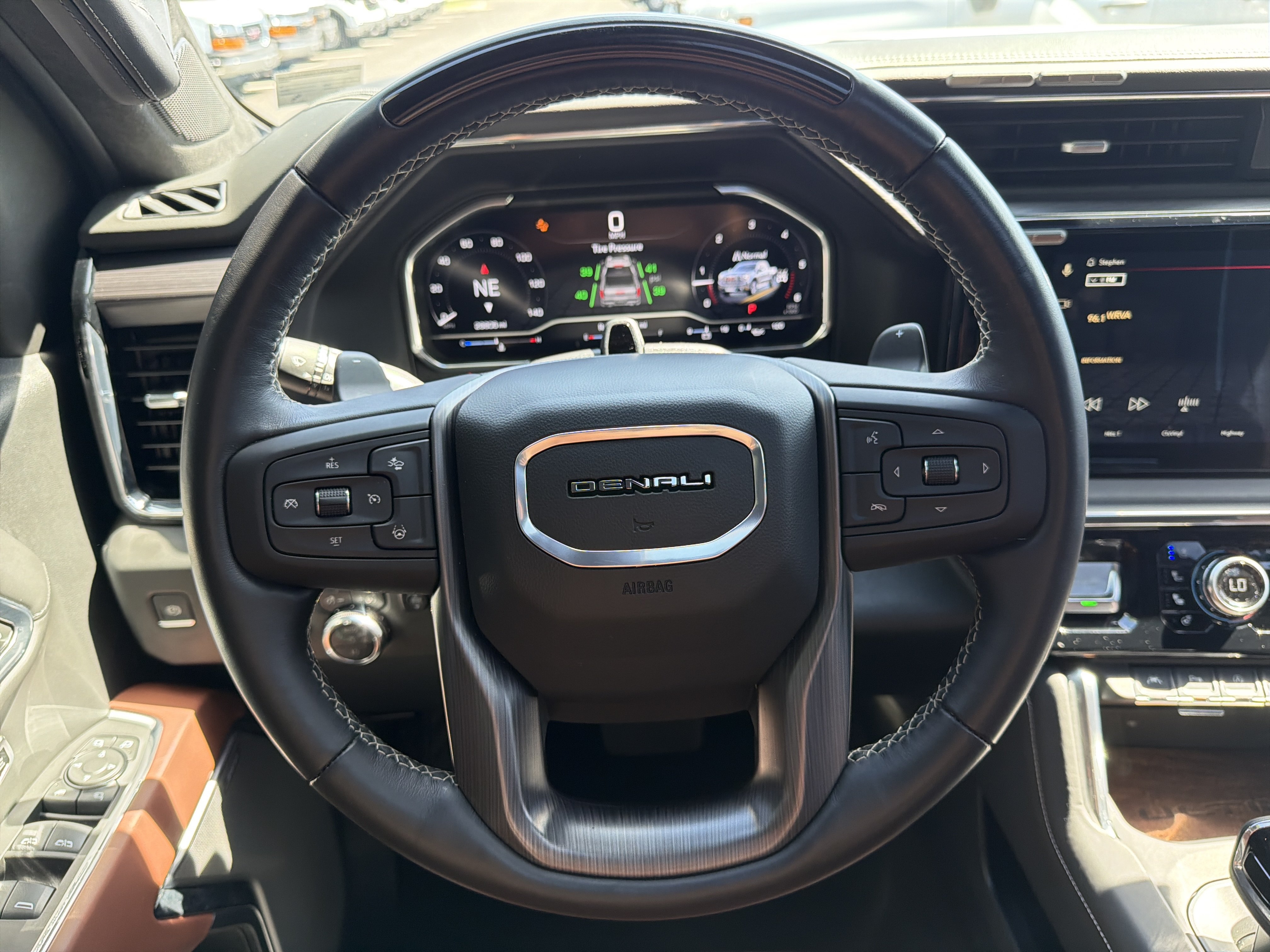 Used 2025 GMC Sierra 1500 Denali Ultimate AWD/4WD image 18