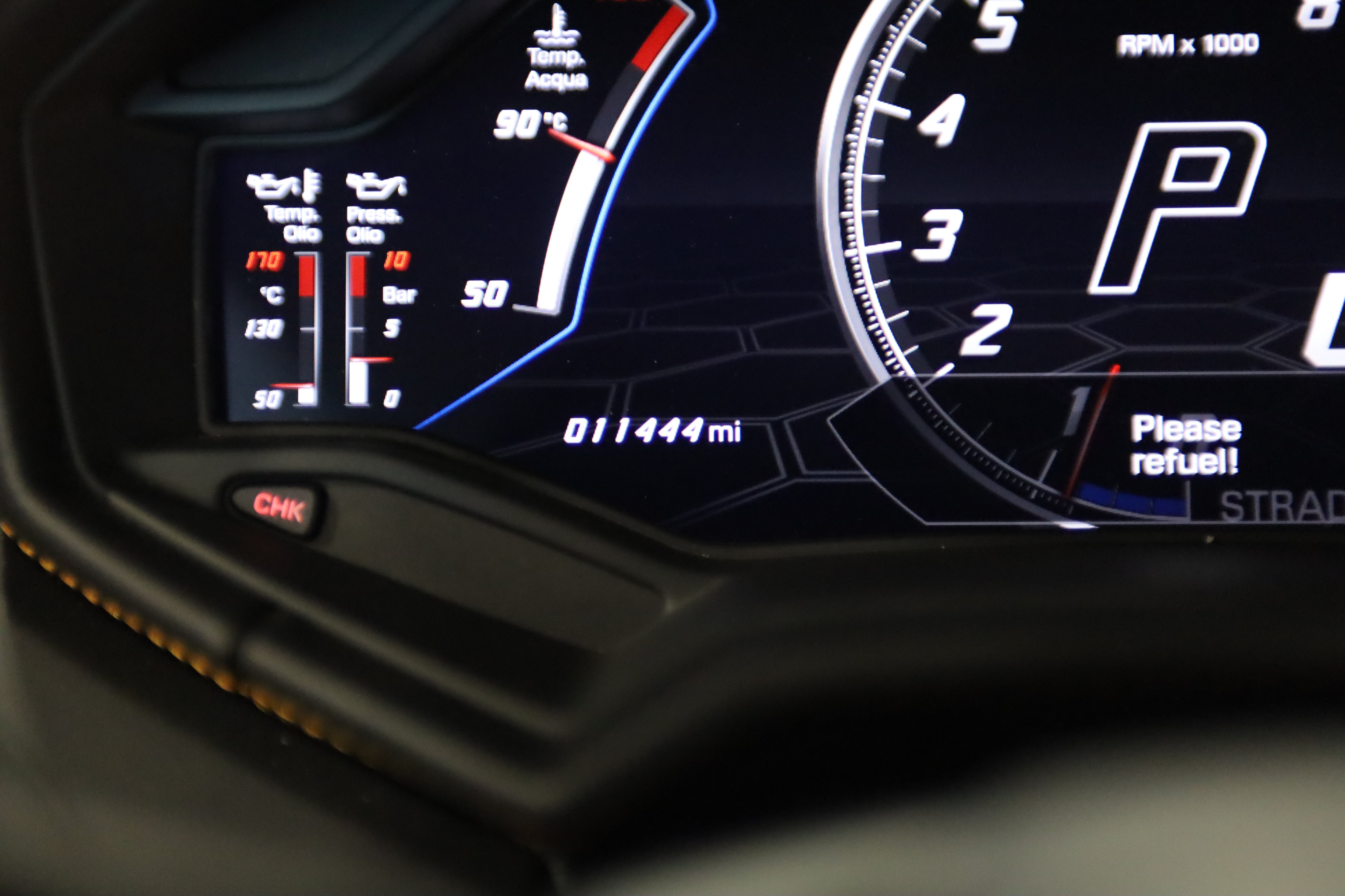 Used 2020 Lamborghini Huracan EVO RWD image 21