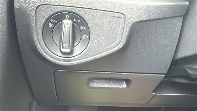 Used 2022 Volkswagen Atlas SE image 19