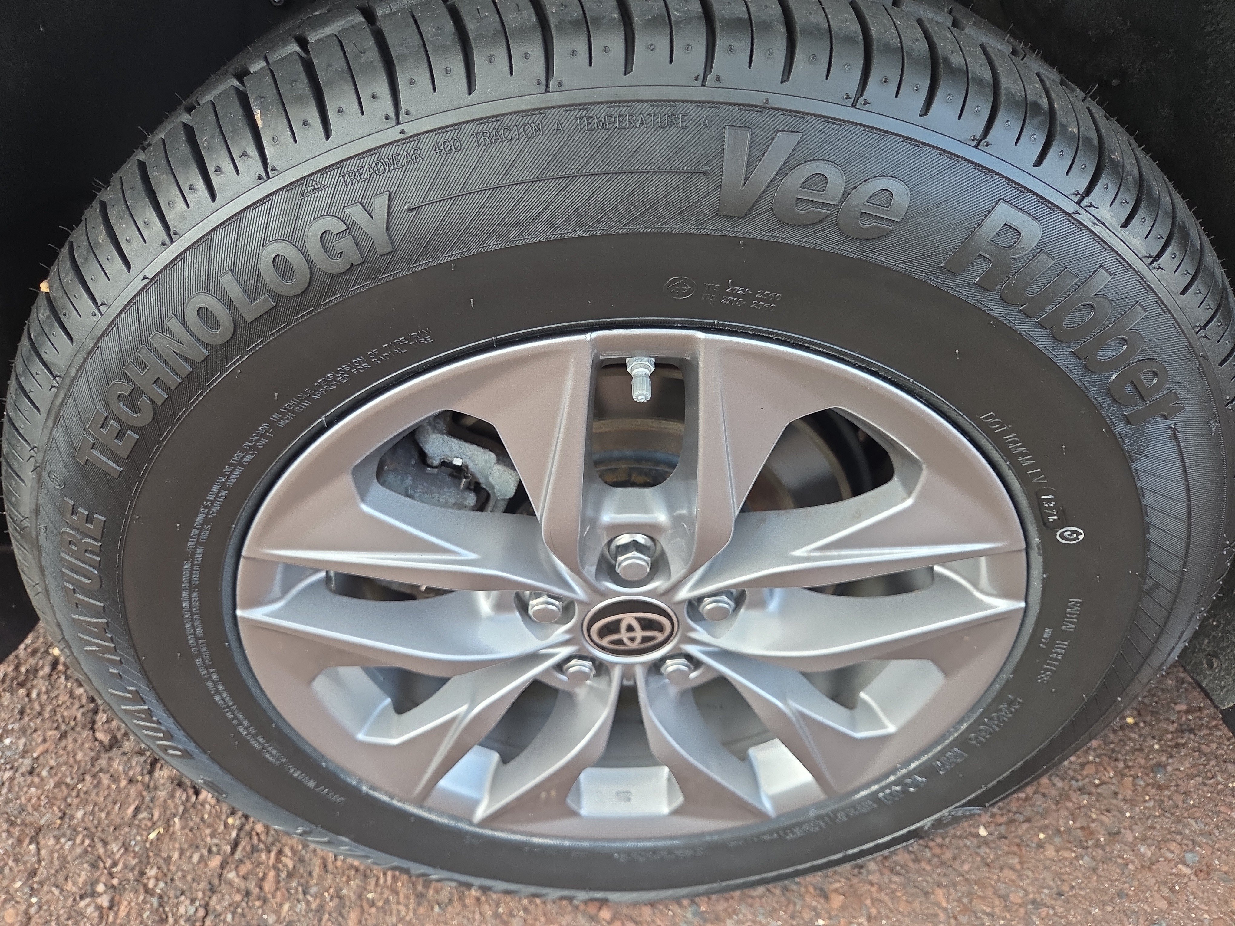 Certified 2024 Toyota Sienna XLE w/ XLE Plus Package AWD/4WD image 10