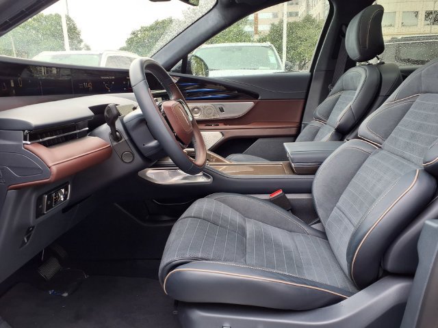New 2026 Lincoln Nautilus Black Label w/ Jet Appearance Package AWD/4WD image 7
