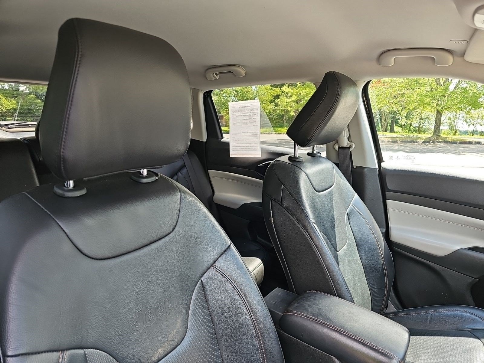 Used 2022 Jeep Compass Limited AWD/4WD image 12
