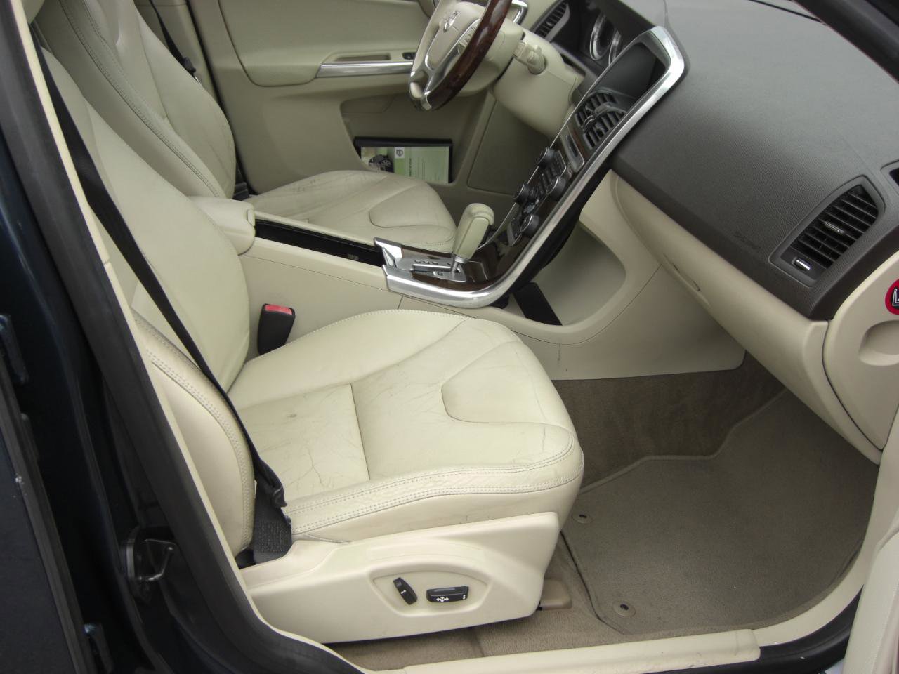 Used 2012 Volvo XC60 3.2 FWD image 20