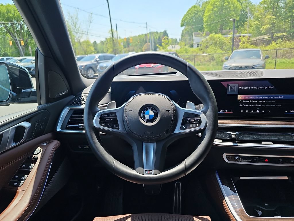 Certified 2026 BMW X5 xDrive40i w/ M Sport Package AWD/4WD image 13