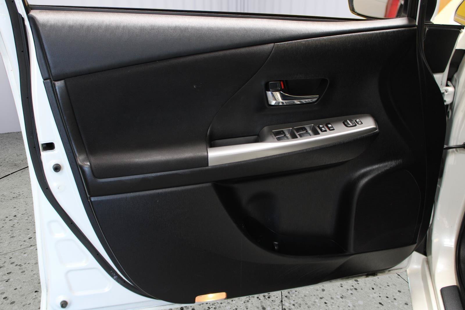 Used 2017 Toyota Prius V Three FWD image 53