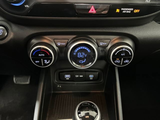 Used 2024 Hyundai Venue SEL image 23