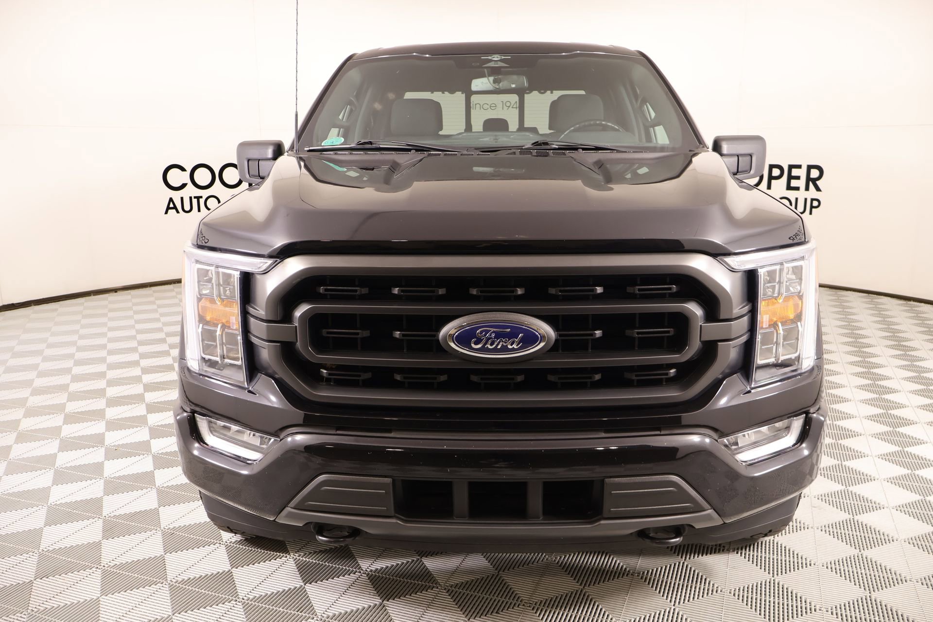 Used 2023 Ford F150 XLT w/ Equipment Group 302A High image 11