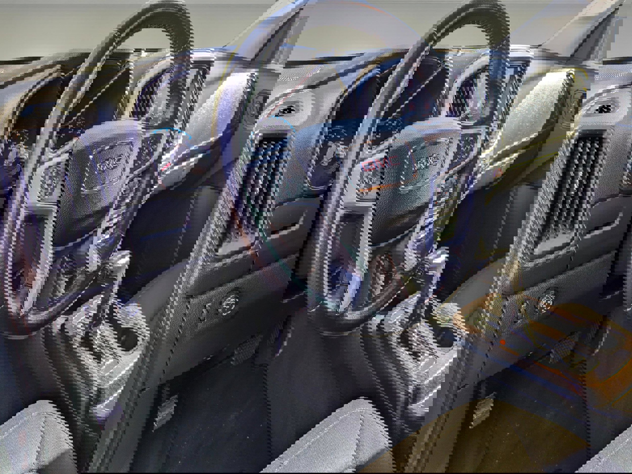 Used 2020 GMC Canyon SLE w/ Elevation Edition image 19