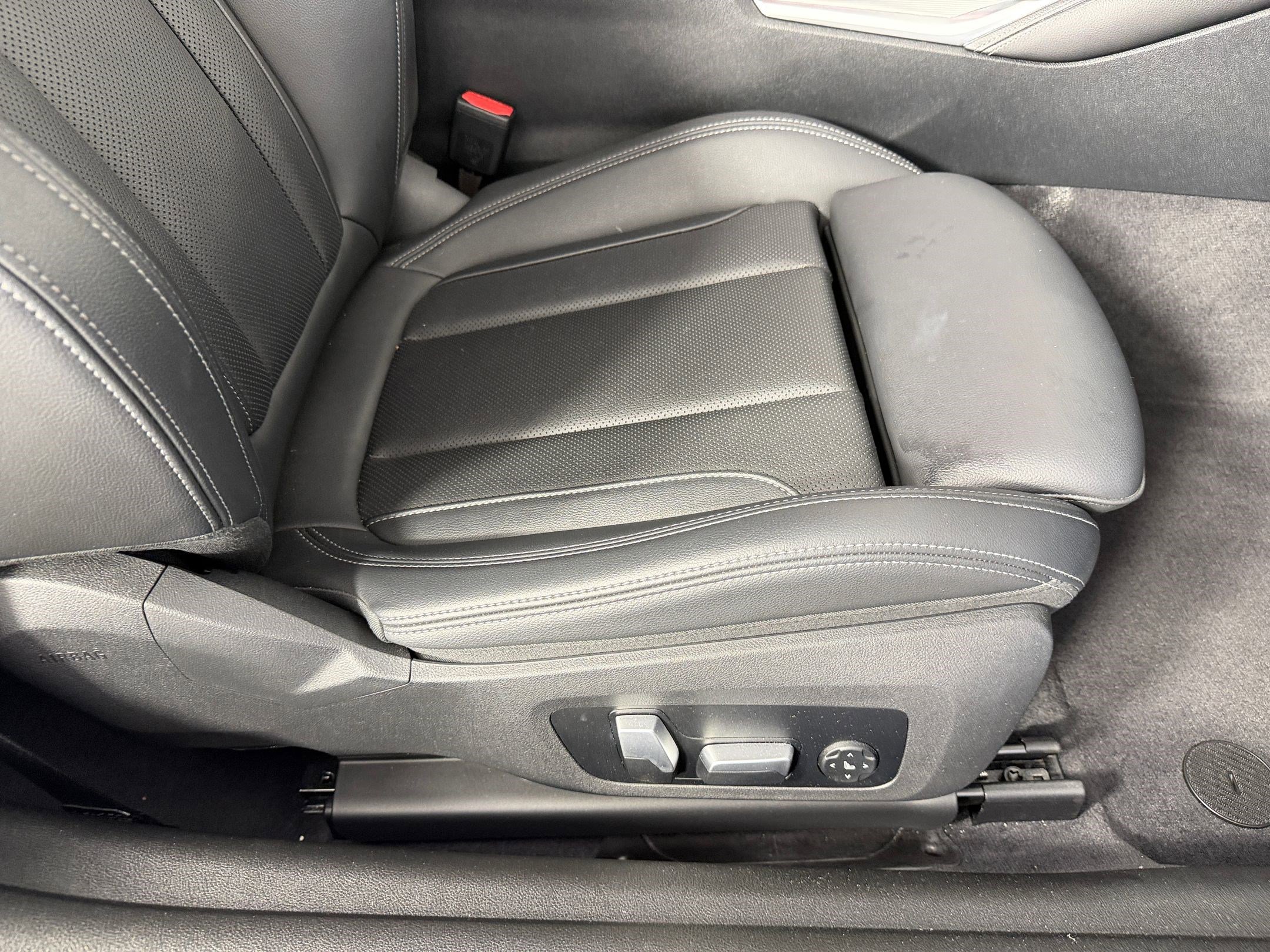 Certified 2024 BMW 430i Convertible w/ M Sport Package image 30