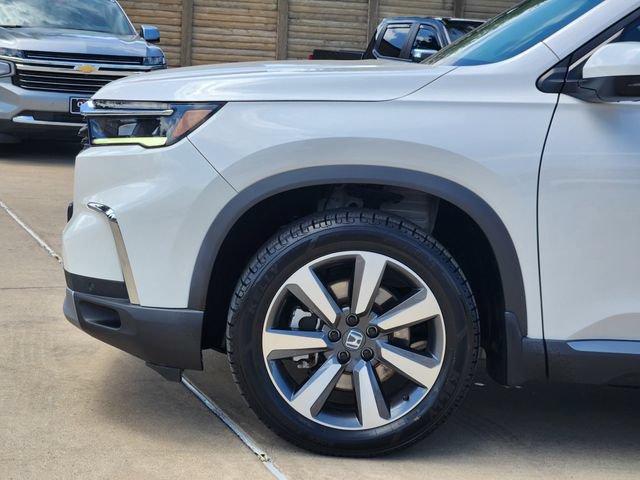 Used 2025 Honda Pilot Touring image 16