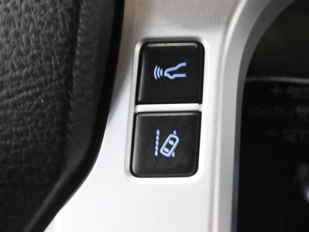 Used 2021 Toyota Tundra Limited w/ Limited Premium Package AWD/4WD image 31