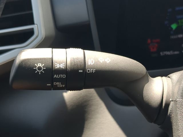 Used 2024 Toyota Sequoia Platinum AWD/4WD image 31