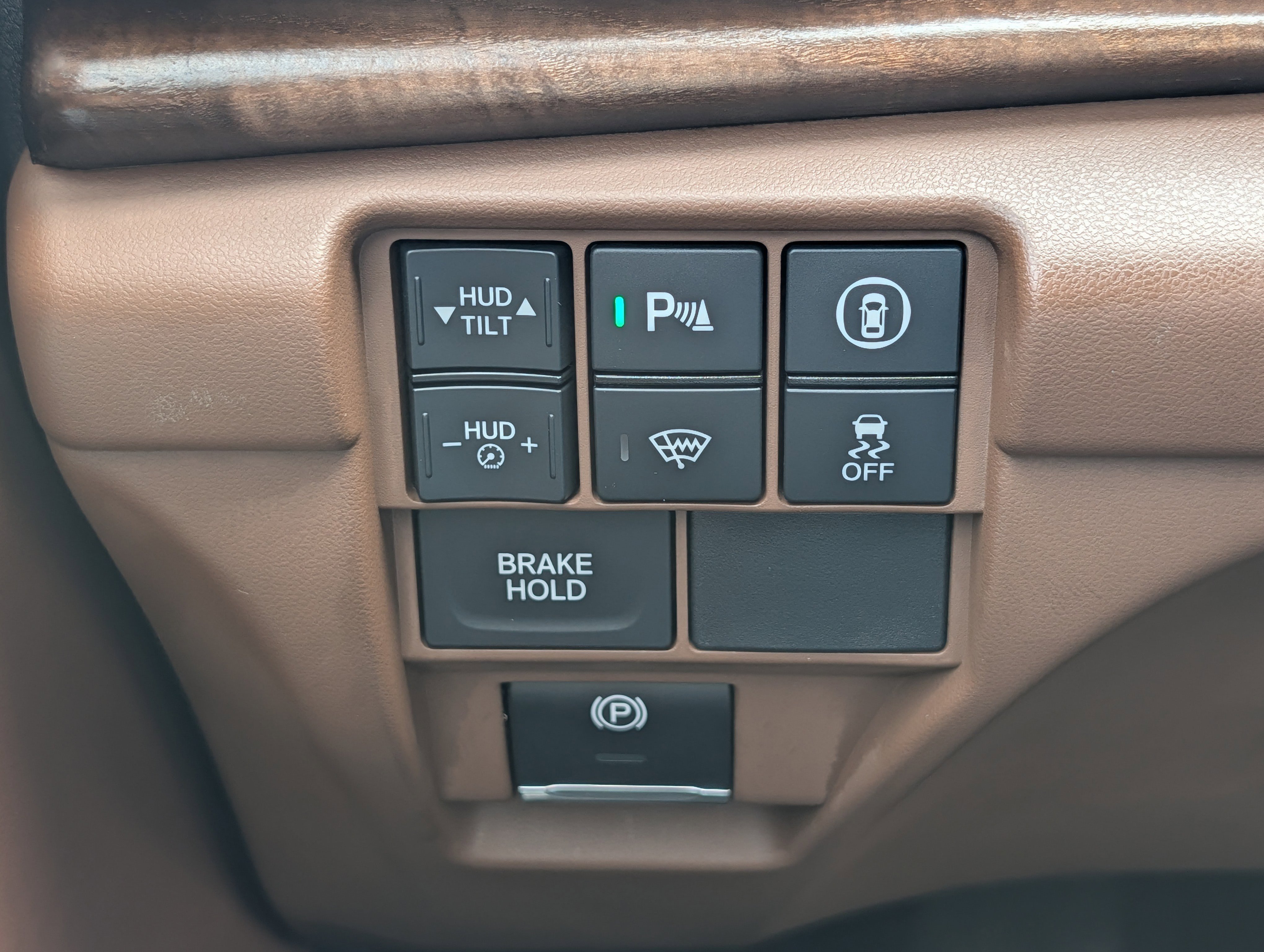 Certified 2024 Acura RDX w/Advance Package image 26